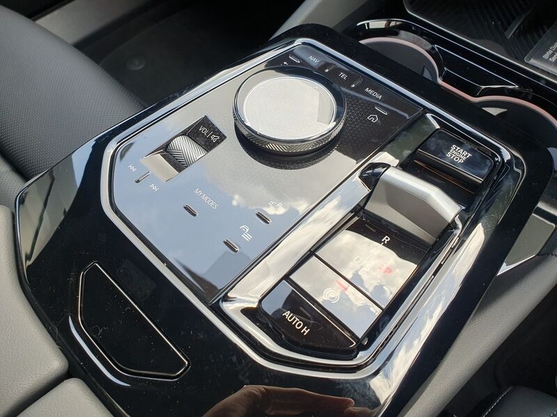 More views of BMW 5-Series