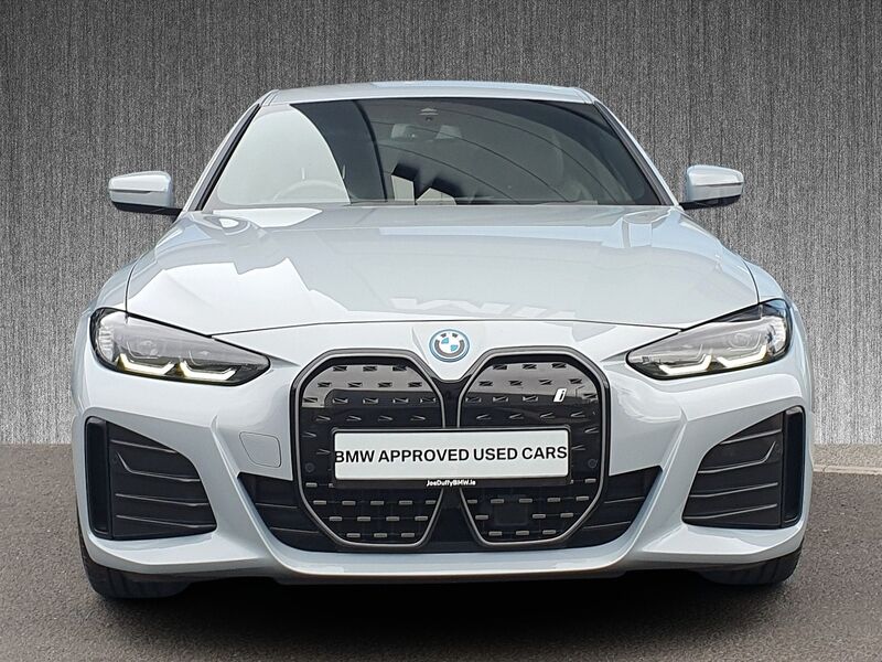 More views of BMW i4