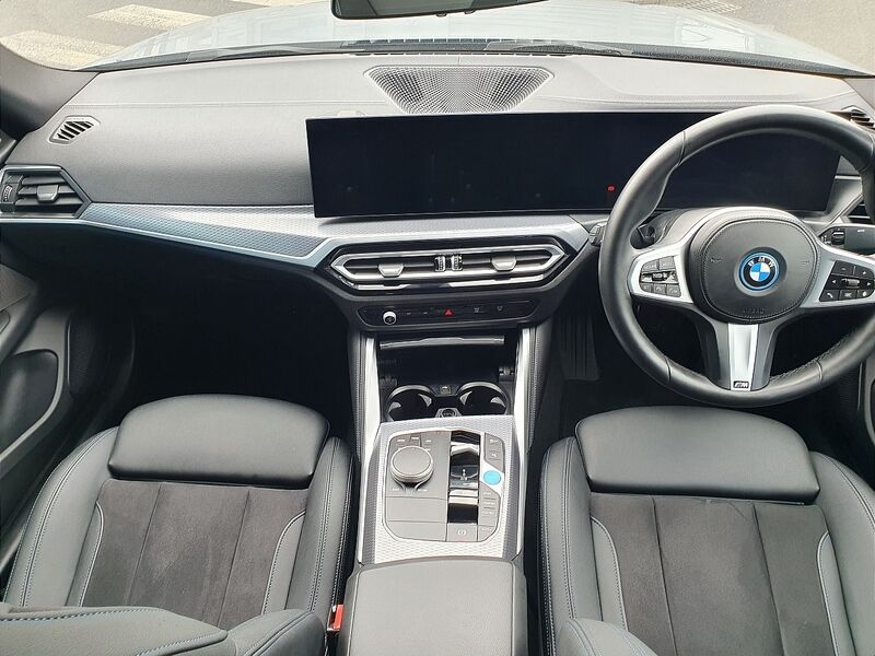 More views of BMW i4