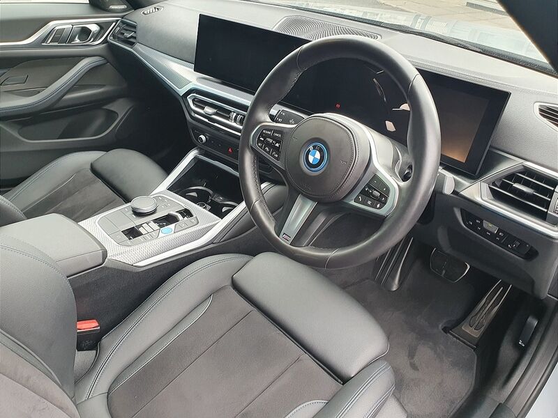 More views of BMW i4
