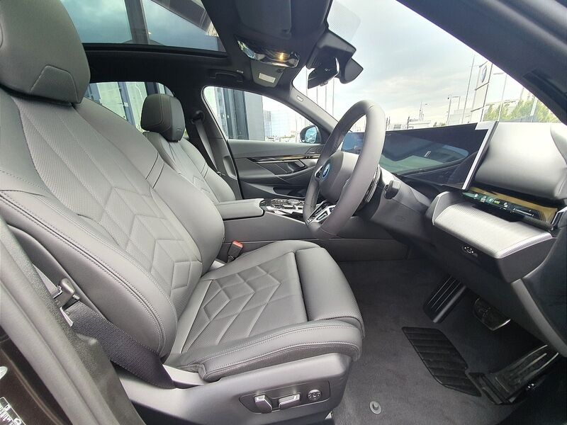 More views of BMW 5-Series