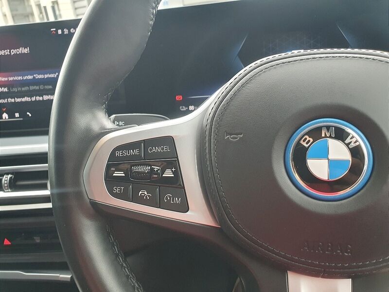More views of BMW i4