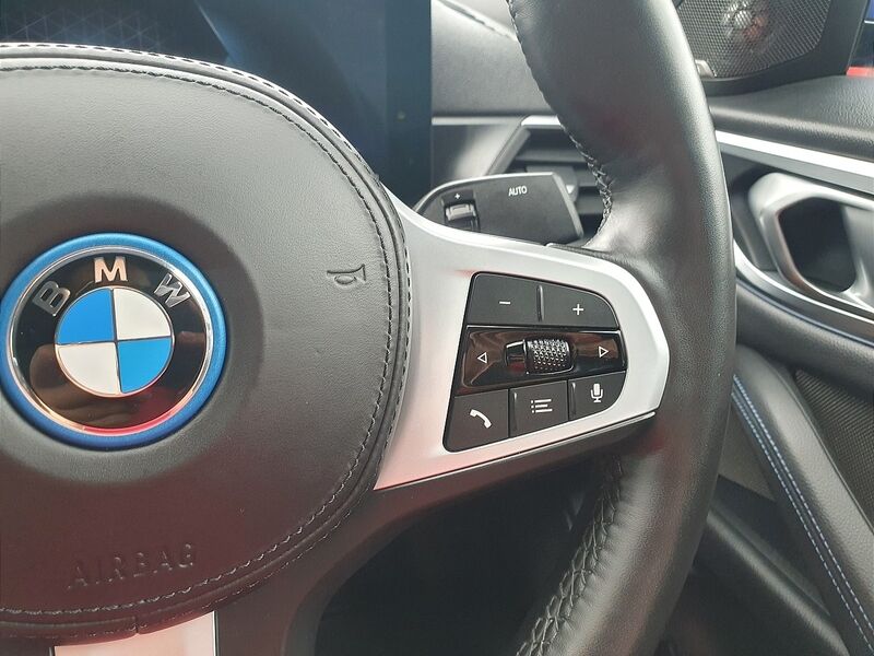 More views of BMW i4