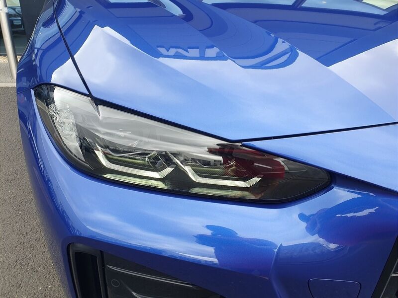 More views of BMW i4