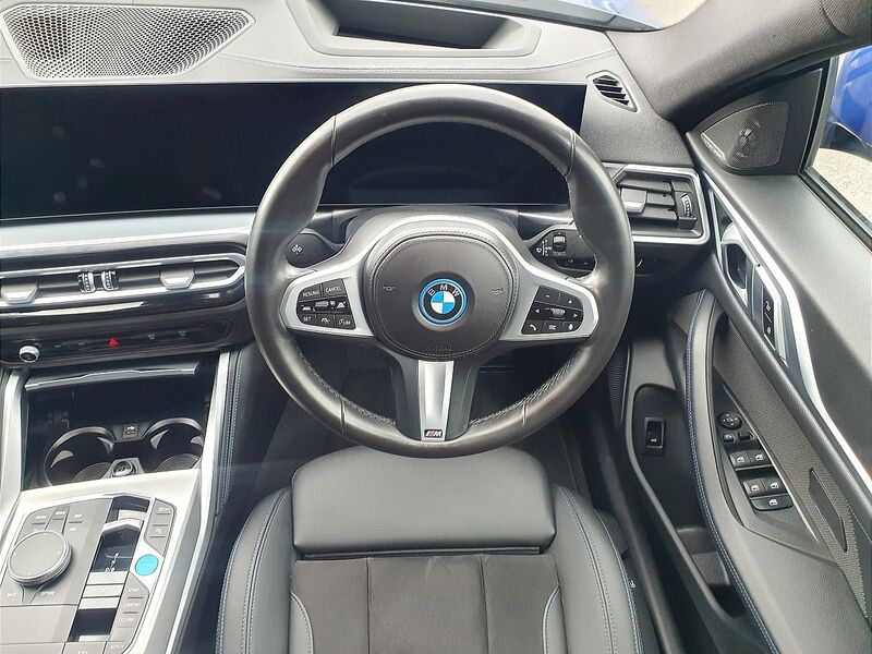 More views of BMW i4