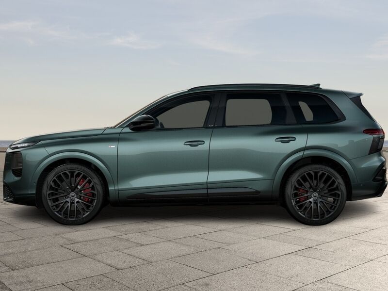More views of Audi Q7