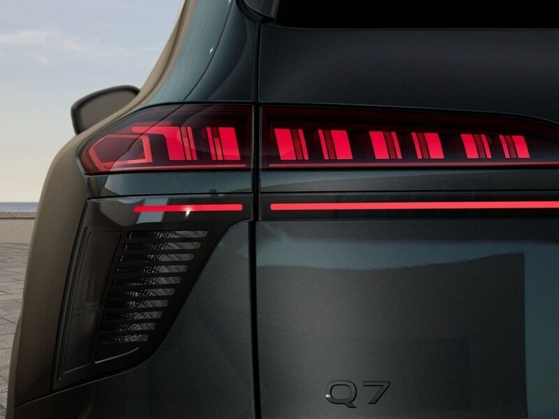 More views of Audi Q7