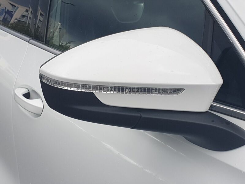 More views of Volkswagen Tiguan