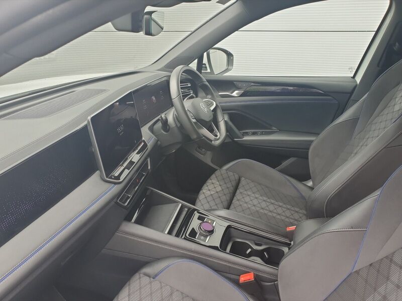 More views of Volkswagen Tiguan