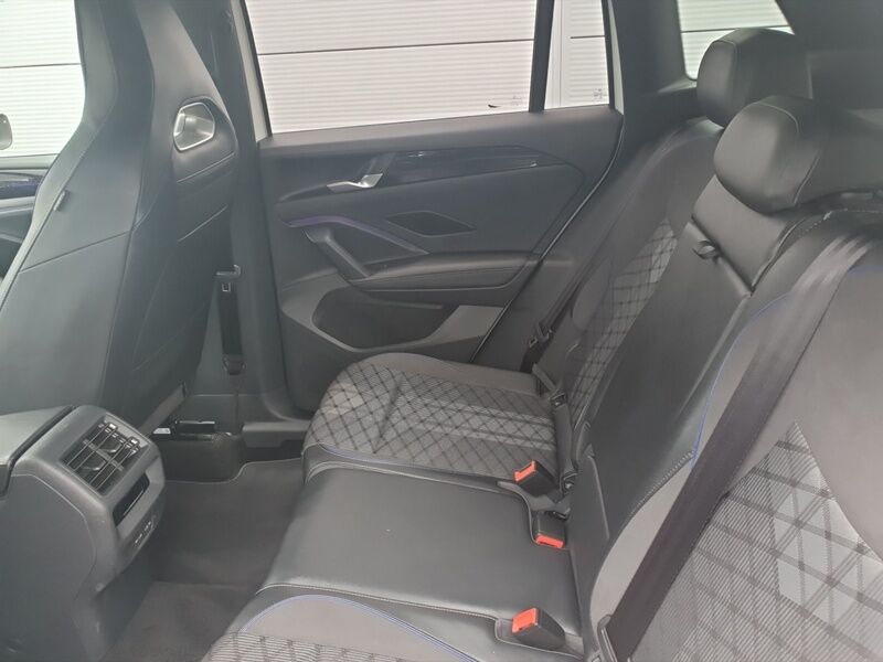 More views of Volkswagen Tiguan