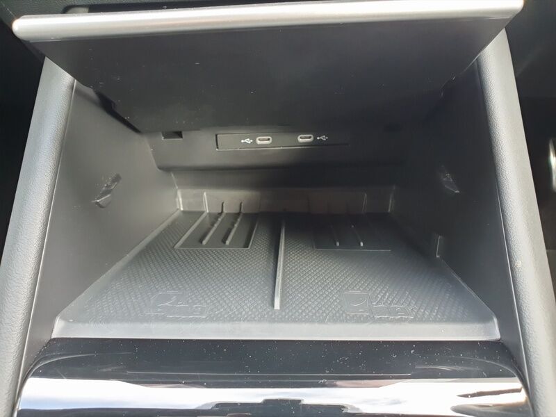 More views of Volkswagen Tiguan