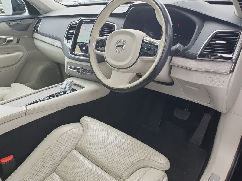 More views of Volvo XC90