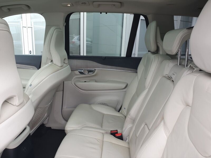 More views of Volvo XC90