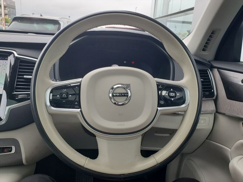 More views of Volvo XC90