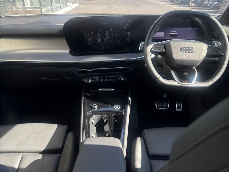 More views of Audi Q3