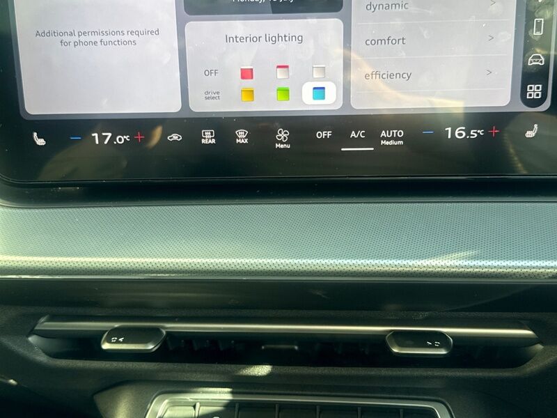 More views of Audi Q3