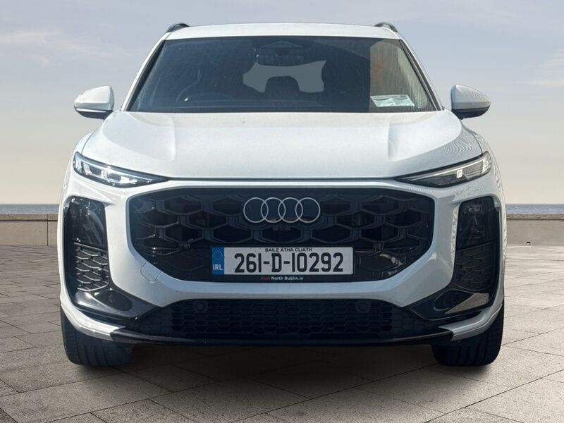 More views of Audi Q3