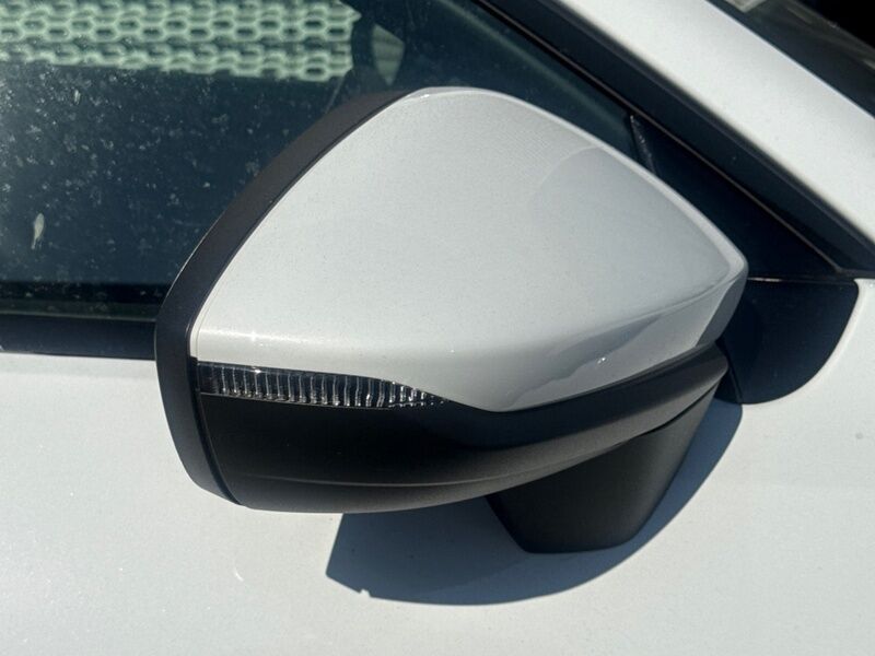 More views of Audi Q3