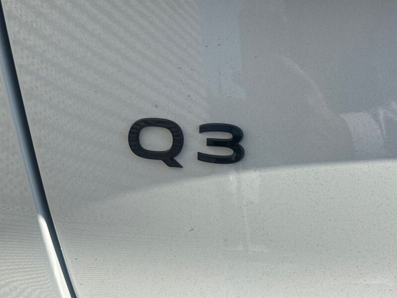 More views of Audi Q3