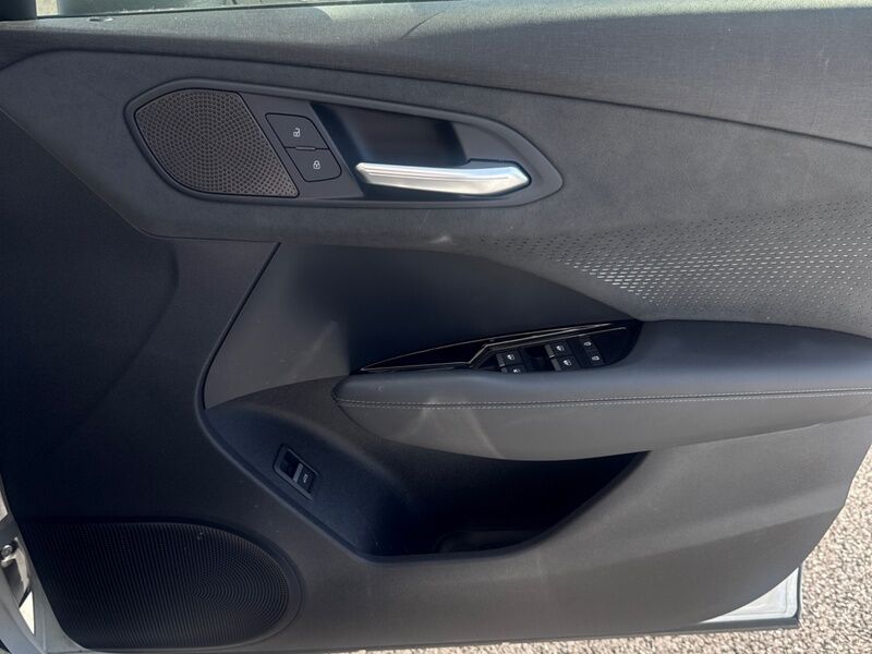 More views of Audi Q3