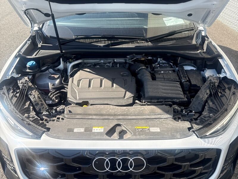 More views of Audi Q3