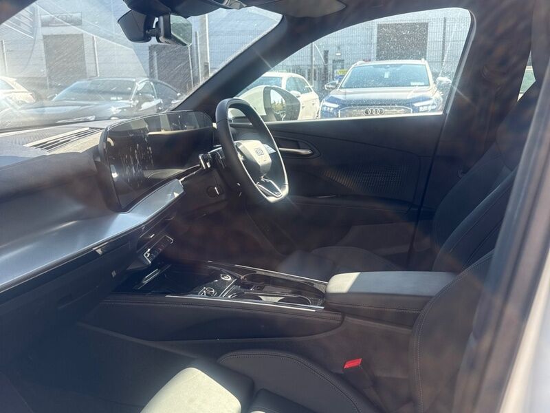 More views of Audi Q3