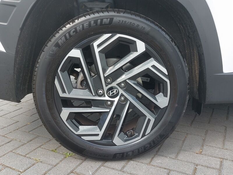 More views of Hyundai Tucson