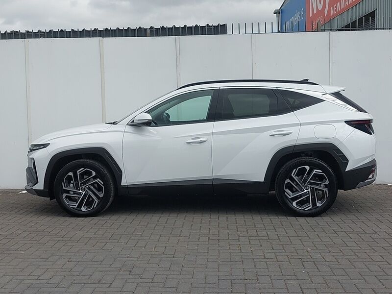 More views of Hyundai Tucson