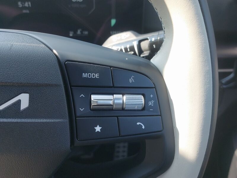 More views of Kia Sportage
