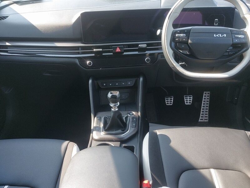 More views of Kia Sportage