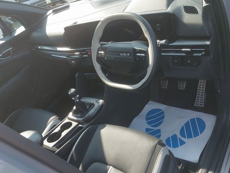 More views of Kia Sportage