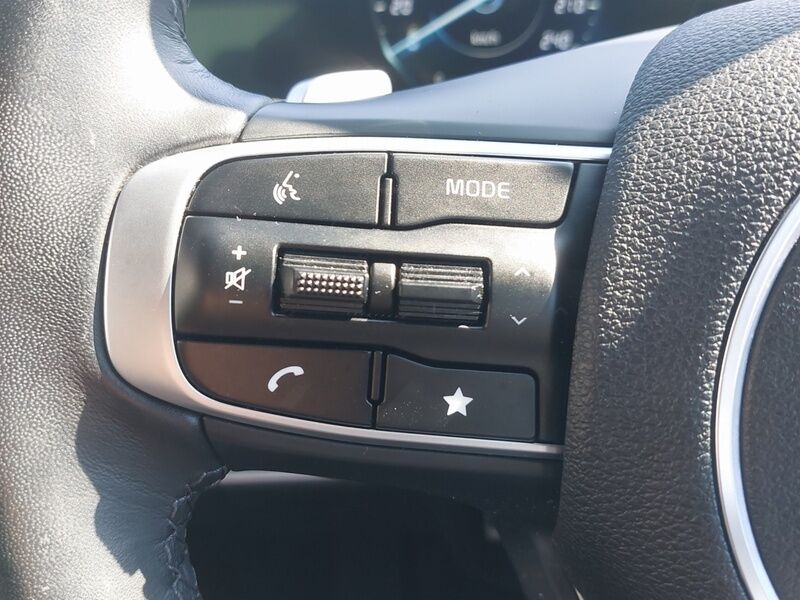 More views of Kia Sportage