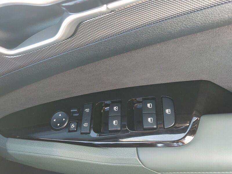 More views of Kia Sportage