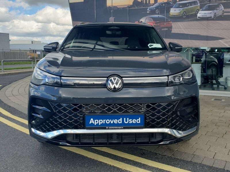 More views of Volkswagen Tiguan
