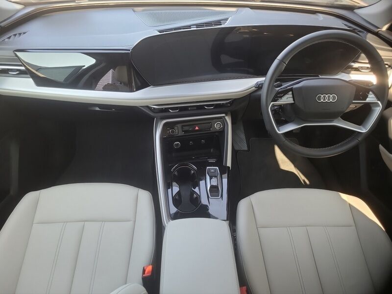 More views of Audi Q5