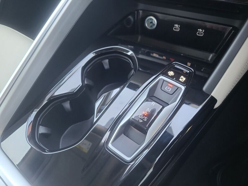 More views of Audi Q5