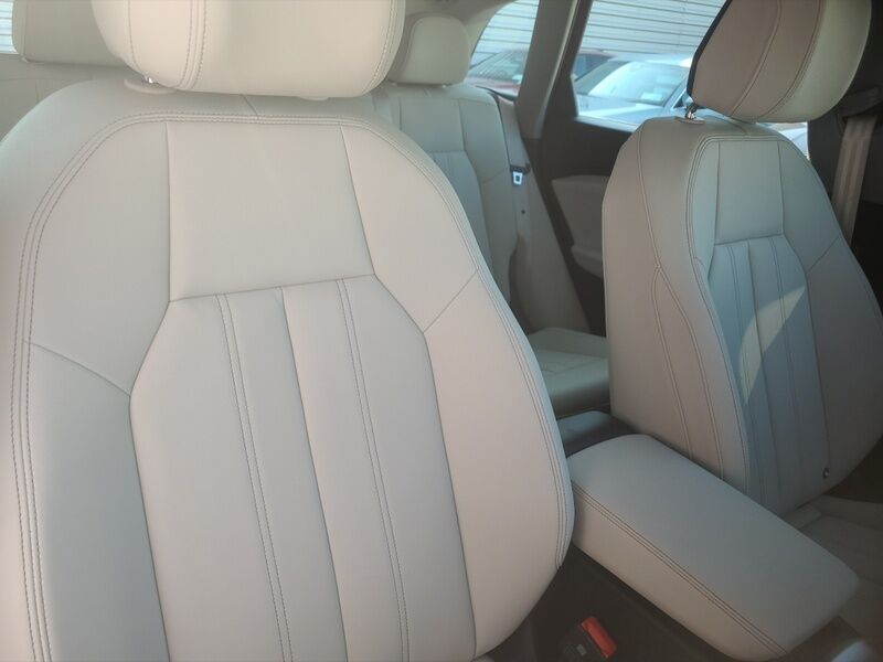 More views of Audi Q5