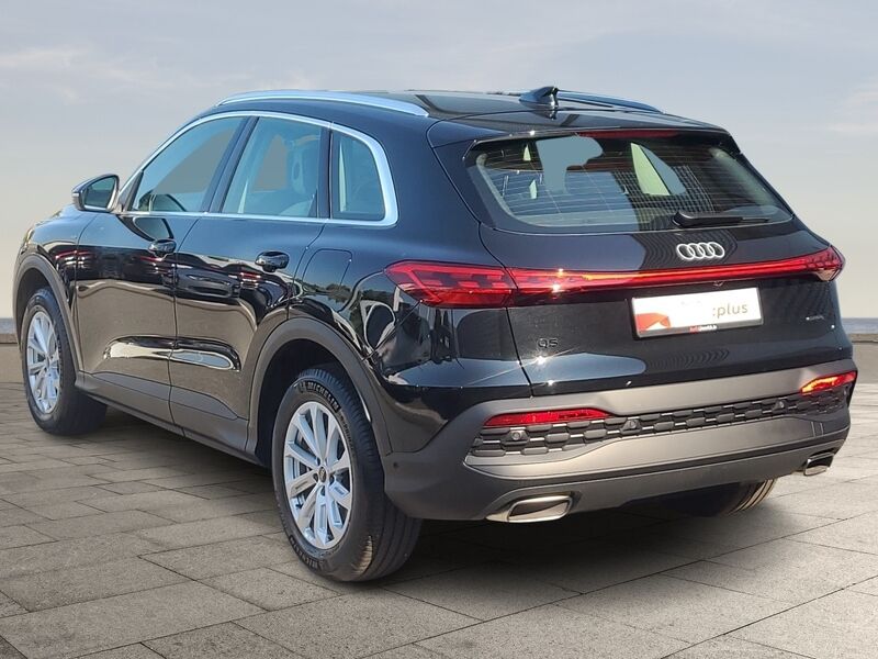 More views of Audi Q5