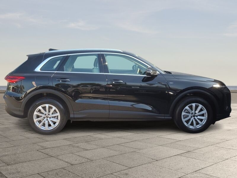 More views of Audi Q5