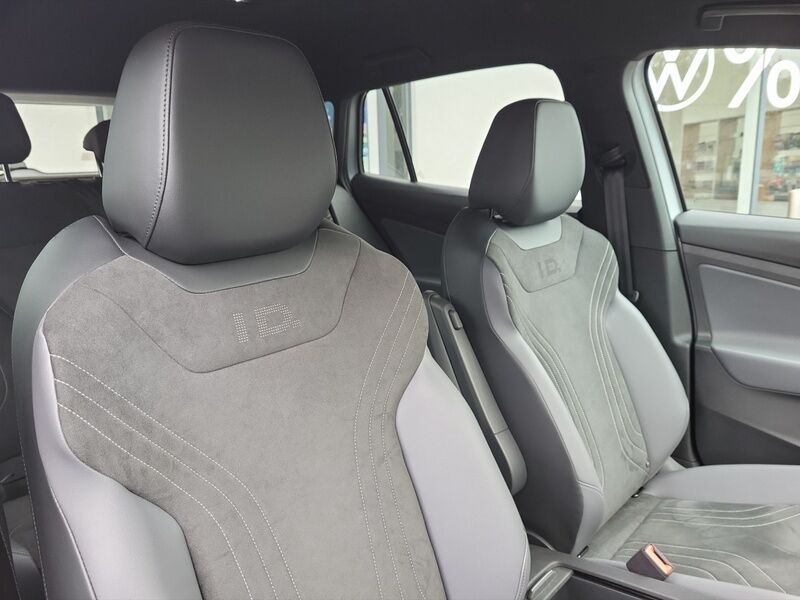 More views of Volkswagen ID.4