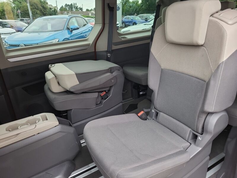 More views of Volkswagen Multivan