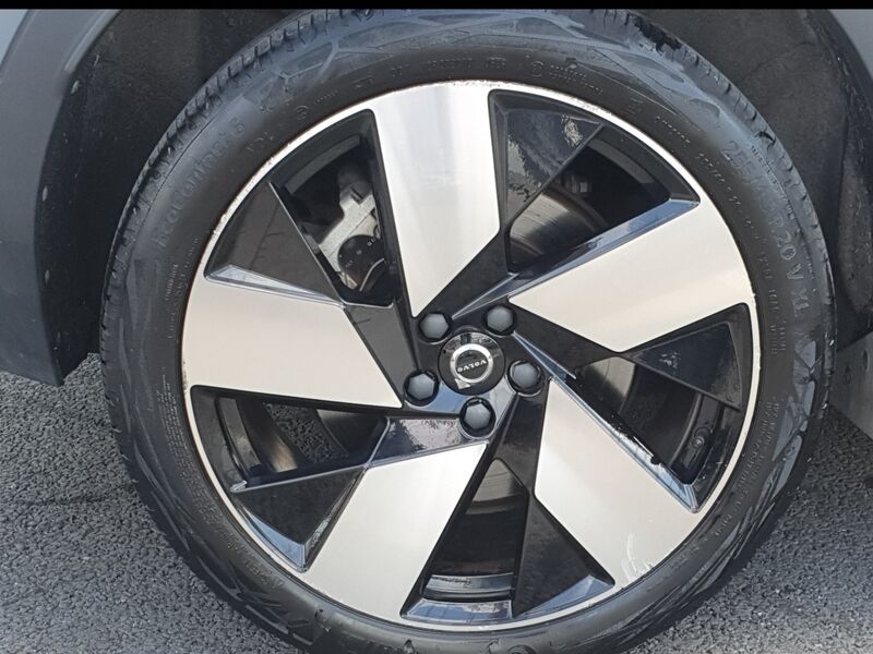 More views of Volvo C40