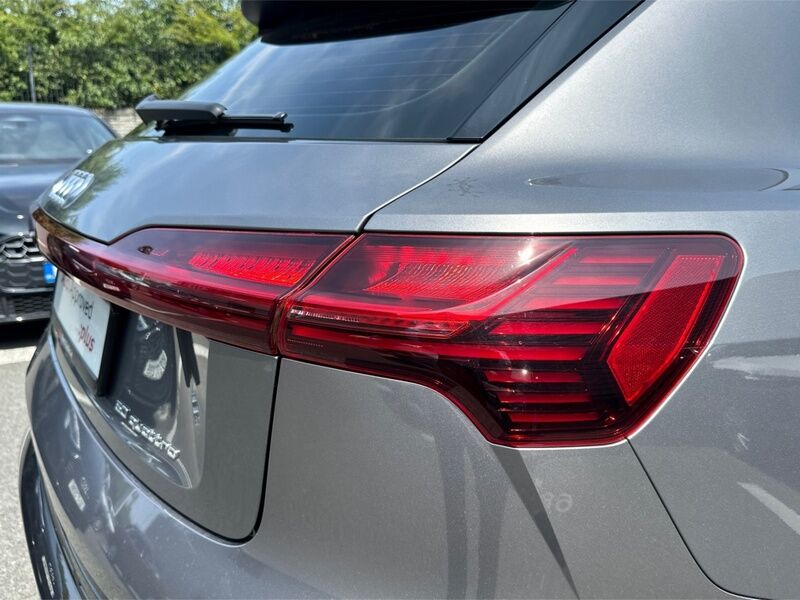 More views of Audi e-tron