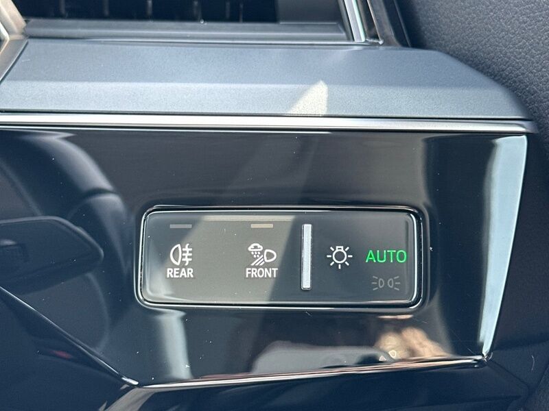 More views of Audi e-tron