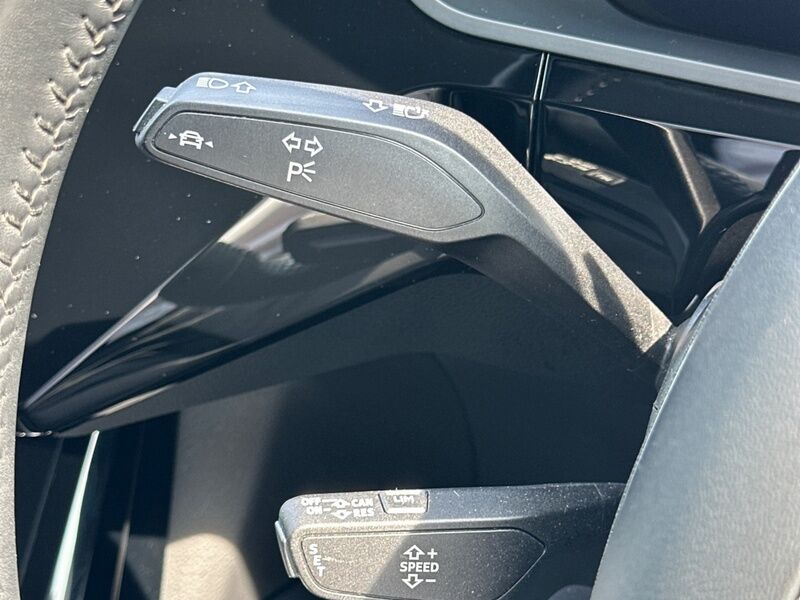 More views of Audi e-tron