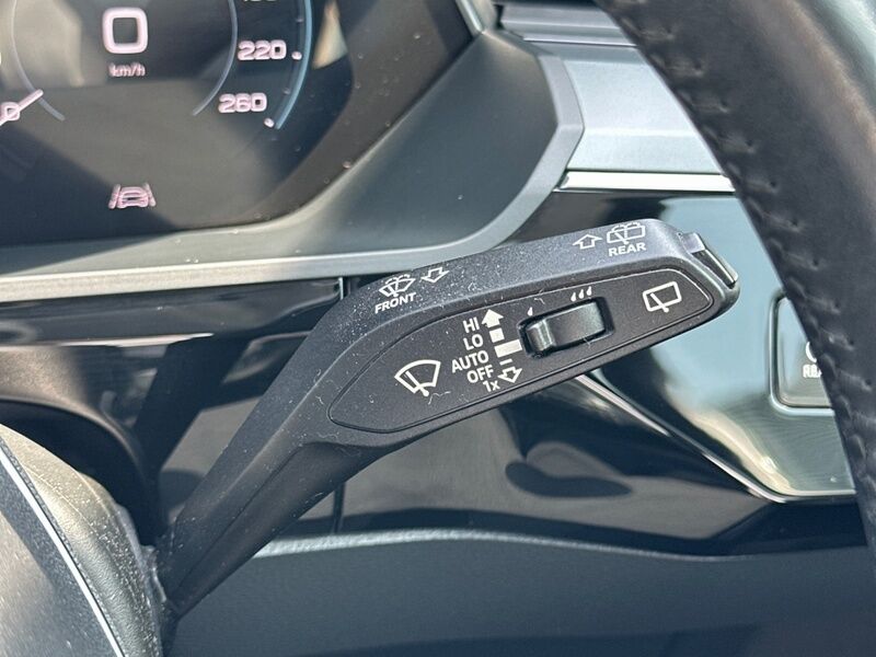 More views of Audi e-tron
