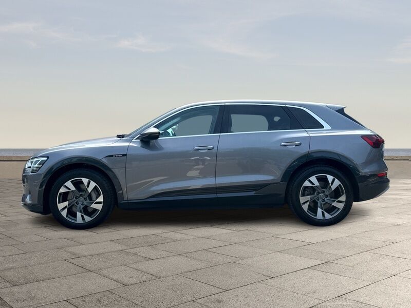 More views of Audi e-tron
