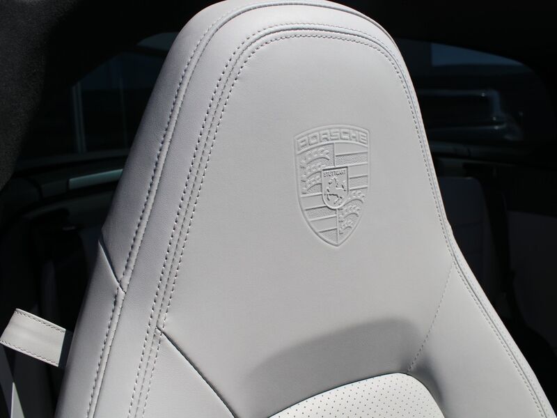 More views of Porsche 911