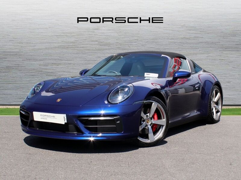 More views of Porsche 911