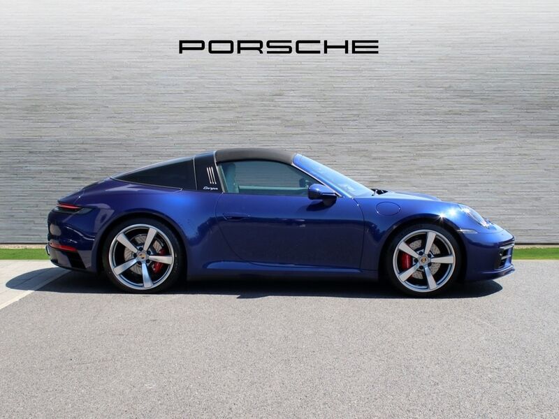 More views of Porsche 911